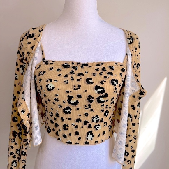 NWT BP Leopard Animal Print Crop Top Twin Set Cami and Button Up Size Small NEW - Picture 2 of 15